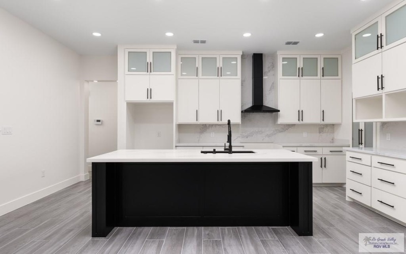 125 FINCH DR, LOS FRESNOS, TX 78566, 4 Habitaciones Habitaciones , ,3 BañosBaños,Residential,En Venta,125 FINCH DR,0,29771914