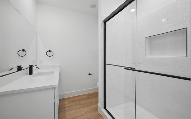 2738 W Washington Street, Denison, TX 75020, 3 Bedrooms Bedrooms, ,2 BathroomsBathrooms,Residential,For Sale,2738 W Washington Street,0,20945283