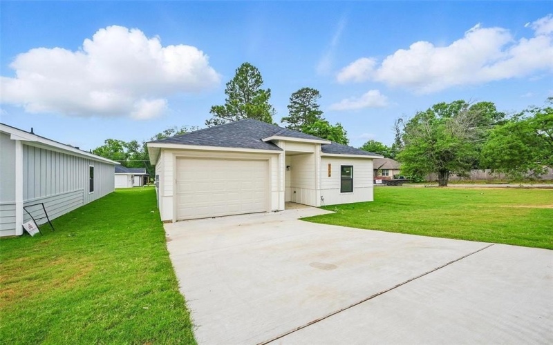 2738 W Washington Street, Denison, TX 75020, 3 Bedrooms Bedrooms, ,2 BathroomsBathrooms,Residential,For Sale,2738 W Washington Street,0,20945283