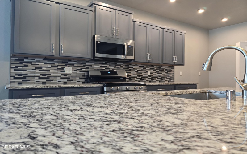 648 Danube Drive, Horizon City, TX 79928, 3 Bedrooms Bedrooms, ,Residential,For Sale,648 Danube Drive,0,928185