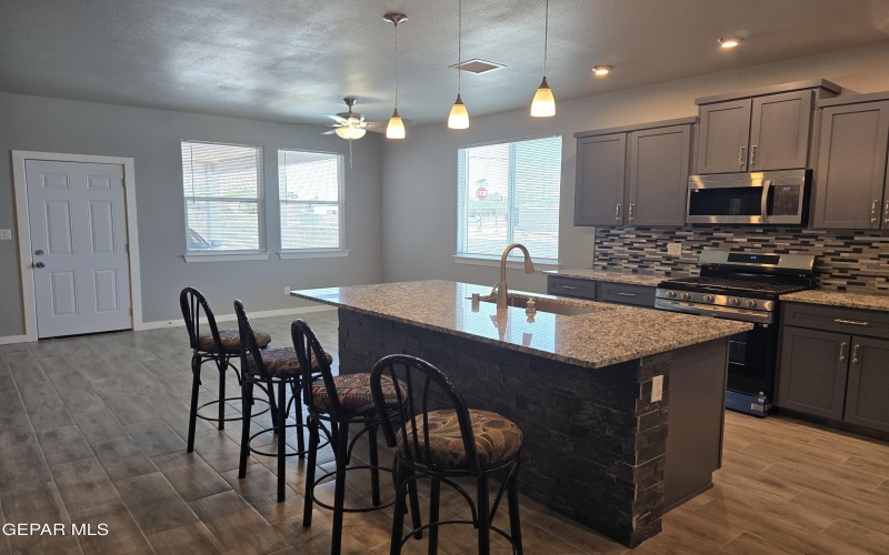 648 Danube Drive, Horizon City, TX 79928, 3 Bedrooms Bedrooms, ,Residential,For Sale,648 Danube Drive,0,928185