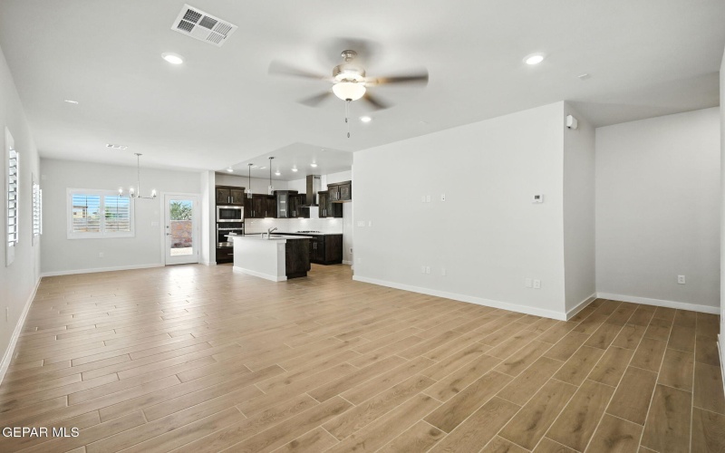 665 PASEO MODESTO Drive, El Paso, TX 79928, 3 Habitaciones Habitaciones , ,1 BañoBaños,Residential,En Venta,665 PASEO MODESTO Drive,0,937737