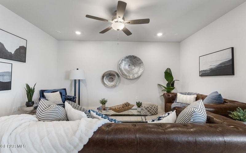 13881 Paseo de Gloria Avenue, El Paso, TX 79928, 4 Habitaciones Habitaciones , ,1 BañoBaños,Residential,En Venta,13881 Paseo de Gloria Avenue,0,937740