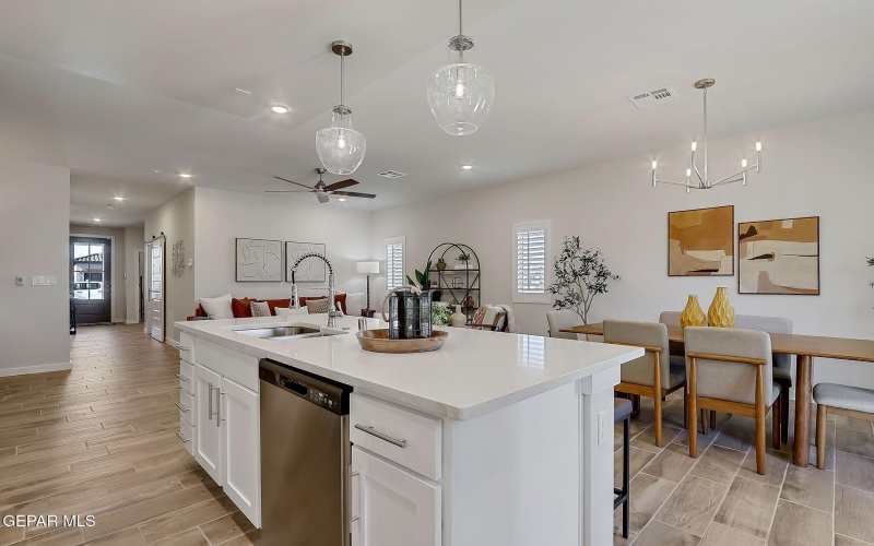 13877 PASEO DE GLORIA Avenue, El Paso, TX 79928, 3 Habitaciones Habitaciones , ,1 BañoBaños,Residential,En Venta,13877 PASEO DE GLORIA Avenue,0,937753