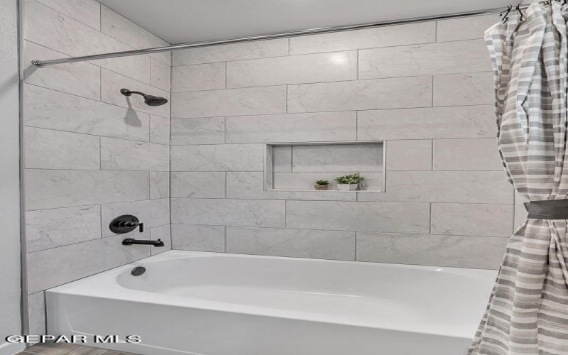 13886 PASEO CENTRAL Avenue, El Paso, TX 79928, 4 Habitaciones Habitaciones , ,1 BañoBaños,Residential,En Venta,13886 PASEO CENTRAL Avenue,0,937756