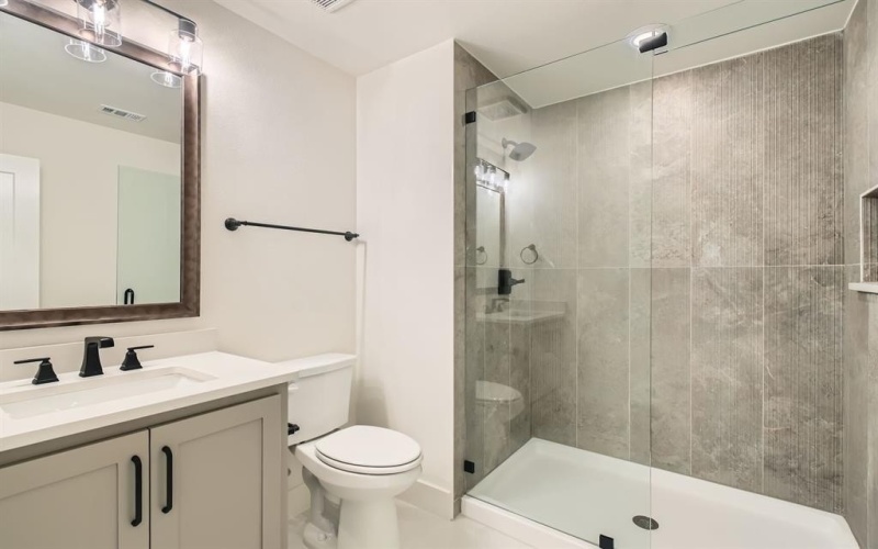 1212 High, The Colony, TX 75056, 4 Bedrooms Bedrooms, ,5 BathroomsBathrooms,Residential,For Sale,1212 High,20618482