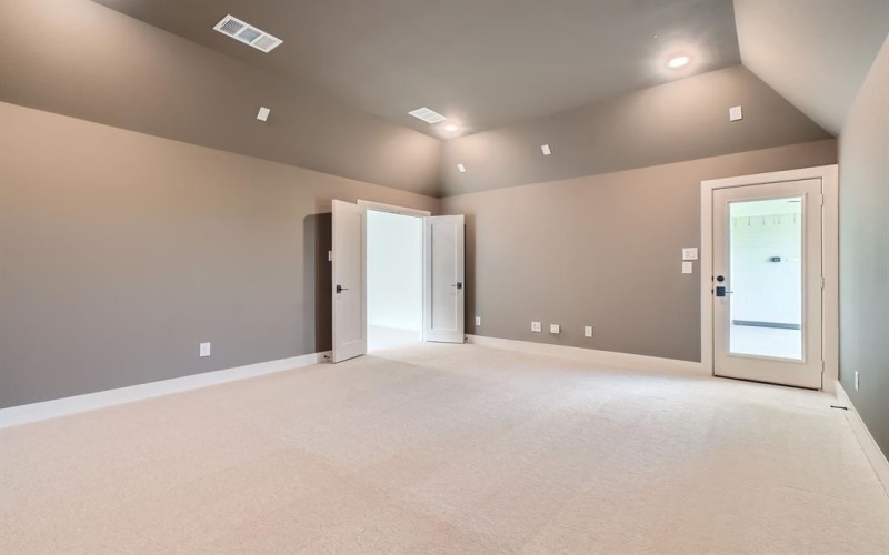 1212 High, The Colony, TX 75056, 4 Bedrooms Bedrooms, ,5 BathroomsBathrooms,Residential,For Sale,1212 High,20618482