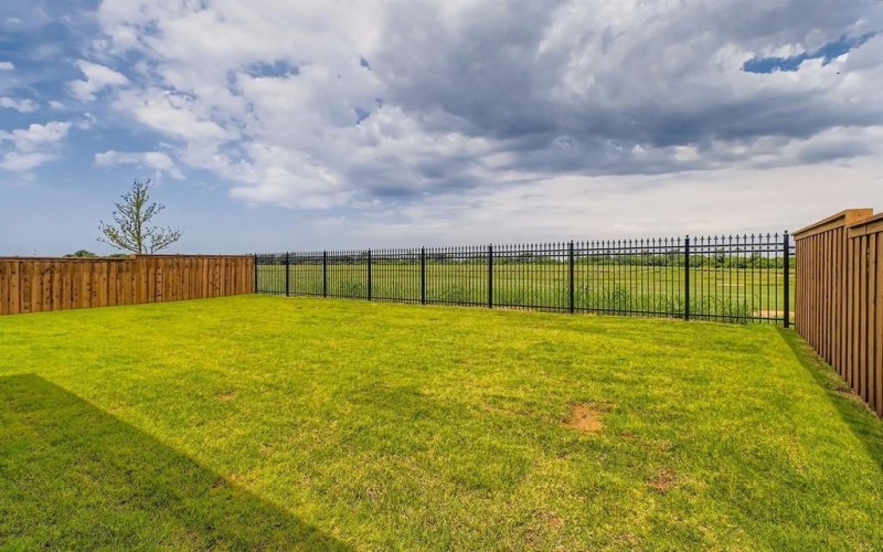 1212 High, The Colony, TX 75056, 4 Bedrooms Bedrooms, ,5 BathroomsBathrooms,Residential,For Sale,1212 High,20618482