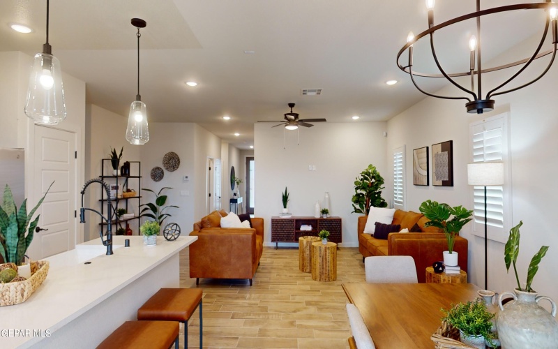 13824 PASEO DE GLORIA Avenue, El Paso, TX 79928, 3 Habitaciones Habitaciones , ,1 BañoBaños,Residential,En Venta,13824 PASEO DE GLORIA Avenue,0,937759