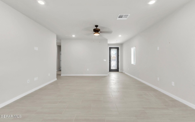 13869 PASEO DE GLORIA Avenue, El Paso, TX 79928, 3 Habitaciones Habitaciones , ,Residential,En Venta,13869 PASEO DE GLORIA Avenue,0,937763