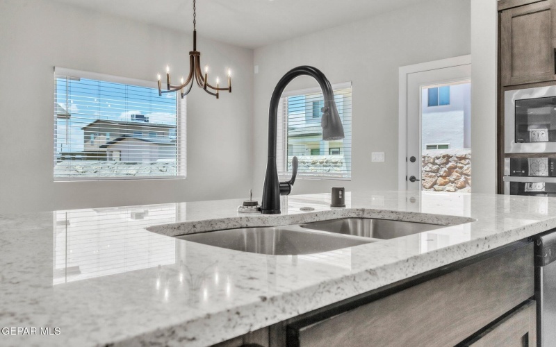 13869 PASEO DE GLORIA Avenue, El Paso, TX 79928, 3 Habitaciones Habitaciones , ,Residential,En Venta,13869 PASEO DE GLORIA Avenue,0,937763