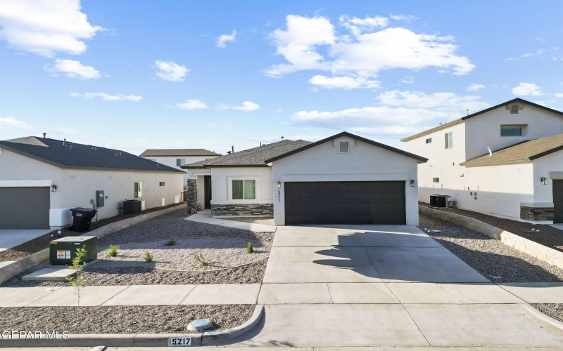 13869 PASEO DE GLORIA Avenue, El Paso, TX 79928, 3 Habitaciones Habitaciones , ,Residential,En Venta,13869 PASEO DE GLORIA Avenue,0,937763