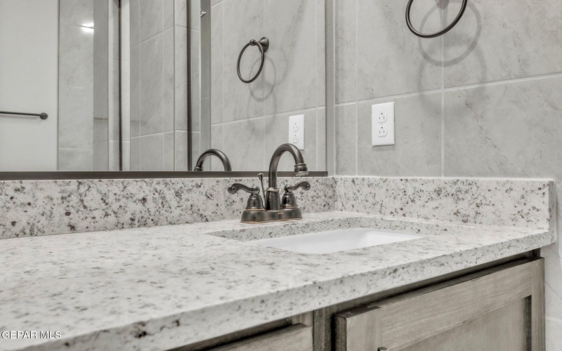 13869 PASEO DE GLORIA Avenue, El Paso, TX 79928, 3 Habitaciones Habitaciones , ,Residential,En Venta,13869 PASEO DE GLORIA Avenue,0,937763