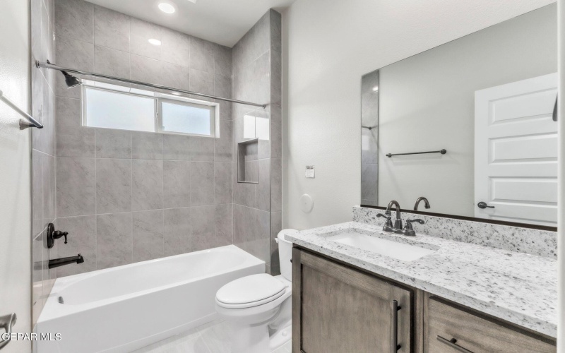 13869 PASEO DE GLORIA Avenue, El Paso, TX 79928, 3 Habitaciones Habitaciones , ,Residential,En Venta,13869 PASEO DE GLORIA Avenue,0,937763