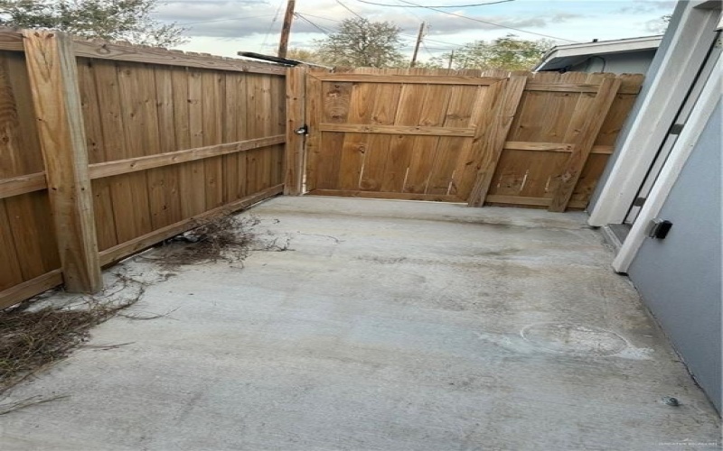 507 E Ricky Crossland Avenue unit: 3 #3, Elsa, TX 78543, 2 Habitaciones Habitaciones , ,2 BañosBaños,Residential,En Venta,507 E Ricky Crossland Avenue unit: 3,0,493531