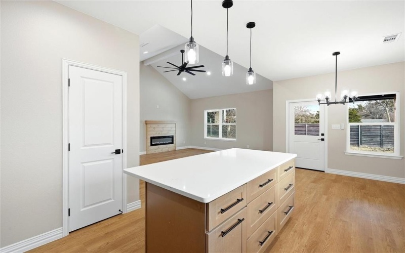 493 Lee Boulevard, Pottsboro, TX 75076, 3 Bedrooms Bedrooms, ,2 BathroomsBathrooms,Residential,For Sale,493 Lee Boulevard,0,21156560