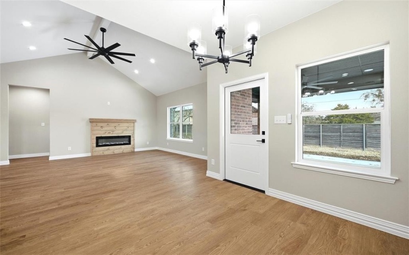 493 Lee Boulevard, Pottsboro, TX 75076, 3 Bedrooms Bedrooms, ,2 BathroomsBathrooms,Residential,For Sale,493 Lee Boulevard,0,21156560