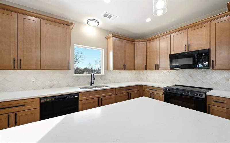 493 Lee Boulevard, Pottsboro, TX 75076, 3 Bedrooms Bedrooms, ,2 BathroomsBathrooms,Residential,For Sale,493 Lee Boulevard,0,21156560