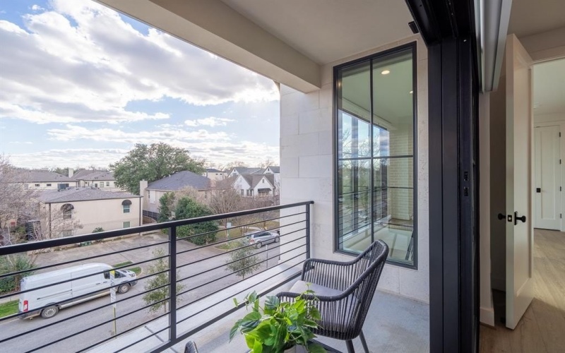 4114 Emerson Avenue #1, University Park, TX 75205, 3 Bedrooms Bedrooms, ,3 BathroomsBathrooms,Residential,For Sale,4114 Emerson Avenue,0,21160386