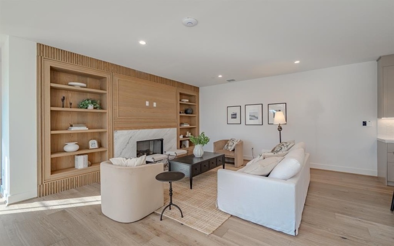 4114 Emerson Avenue #1, University Park, TX 75205, 3 Bedrooms Bedrooms, ,3 BathroomsBathrooms,Residential,For Sale,4114 Emerson Avenue,0,21160386