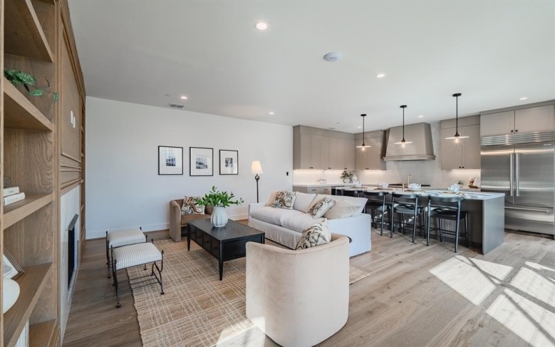 4114 Emerson Avenue #1, University Park, TX 75205, 3 Bedrooms Bedrooms, ,3 BathroomsBathrooms,Residential,For Sale,4114 Emerson Avenue,0,21160386