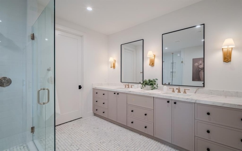 4114 Emerson Avenue #1, University Park, TX 75205, 3 Bedrooms Bedrooms, ,3 BathroomsBathrooms,Residential,For Sale,4114 Emerson Avenue,0,21160386