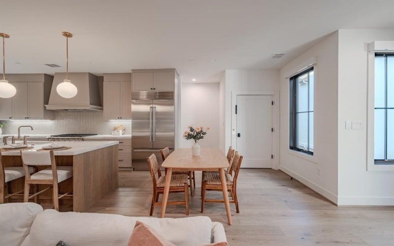 4114 Emerson Avenue #6, University Park, TX 75205, 3 Bedrooms Bedrooms, ,3 BathroomsBathrooms,Residential,For Sale,4114 Emerson Avenue,0,21160394