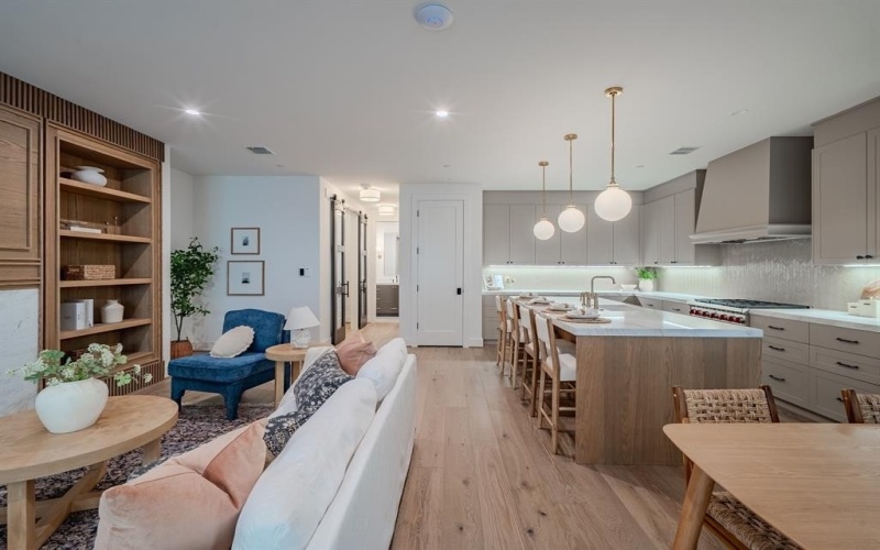 4114 Emerson Avenue #6, University Park, TX 75205, 3 Bedrooms Bedrooms, ,3 BathroomsBathrooms,Residential,For Sale,4114 Emerson Avenue,0,21160394