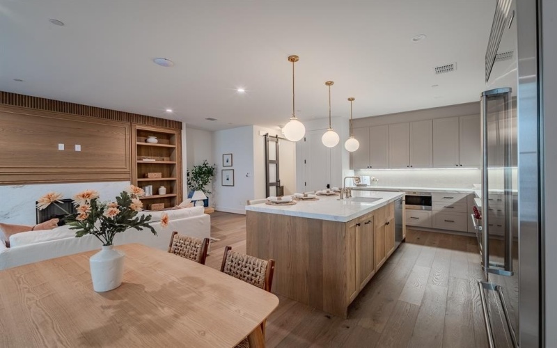 4114 Emerson Avenue #6, University Park, TX 75205, 3 Bedrooms Bedrooms, ,3 BathroomsBathrooms,Residential,For Sale,4114 Emerson Avenue,0,21160394