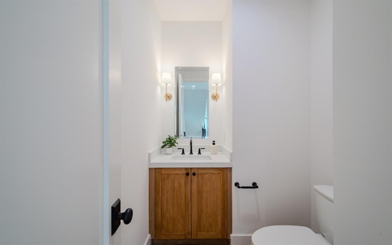 4114 Emerson Avenue #3, University Park, TX 75205, 2 Bedrooms Bedrooms, ,2 BathroomsBathrooms,Residential,For Sale,4114 Emerson Avenue,0,21160410