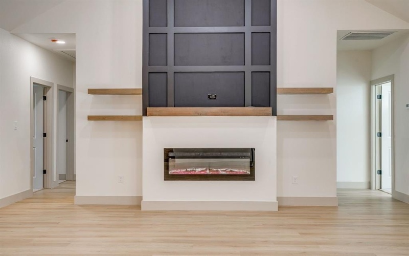 725 Haynie Drive, Runaway Bay, TX 76426, 4 Bedrooms Bedrooms, ,2 BathroomsBathrooms,Residential,For Sale,725 Haynie Drive,0,21161561