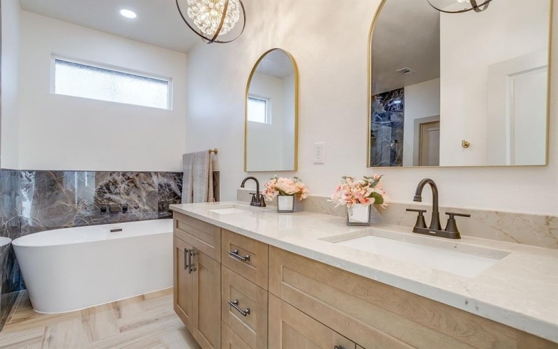 725 Haynie Drive, Runaway Bay, TX 76426, 4 Bedrooms Bedrooms, ,2 BathroomsBathrooms,Residential,For Sale,725 Haynie Drive,0,21161561