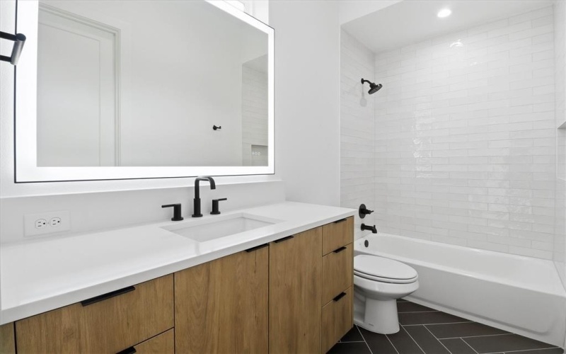 628 Wayne Street, Dallas, TX 75223, 3 Bedrooms Bedrooms, ,2 BathroomsBathrooms,Residential,For Sale,628 Wayne Street,0,21163497