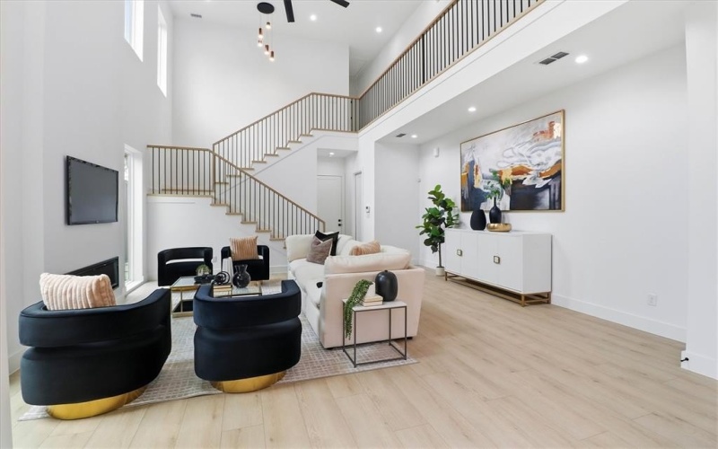 628 Wayne Street, Dallas, TX 75223, 3 Bedrooms Bedrooms, ,2 BathroomsBathrooms,Residential,For Sale,628 Wayne Street,0,21163497