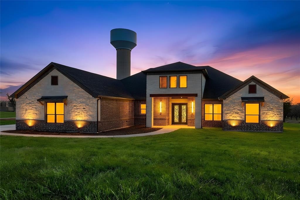 544 High Tower Lane, Granbury, TX 76049, 4 Habitaciones Habitaciones , ,3 BañosBaños,Residential,En Venta,544 High Tower Lane,0,21168186