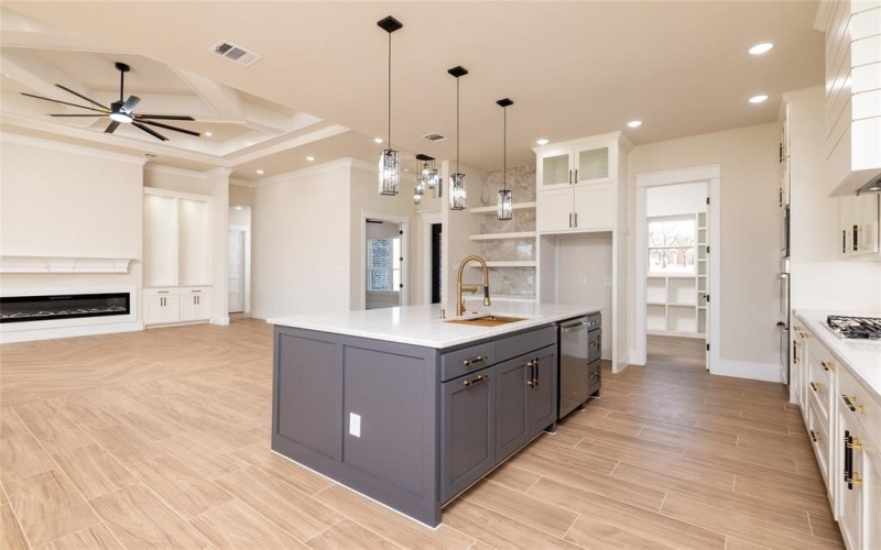 544 High Tower Lane, Granbury, TX 76049, 4 Habitaciones Habitaciones , ,3 BañosBaños,Residential,En Venta,544 High Tower Lane,0,21168186