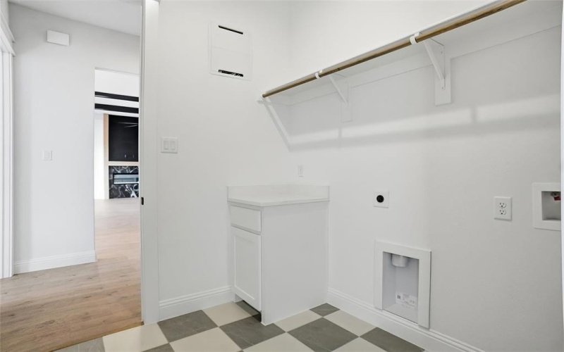 6961 Eagle Creek Drive, Godley, TX 76044, 4 Bedrooms Bedrooms, ,2 BathroomsBathrooms,Residential,For Sale,6961 Eagle Creek Drive,0,21168861