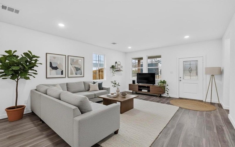 4606 Metropolitan Avenue, Dallas, TX 75210, 3 Bedrooms Bedrooms, ,2 BathroomsBathrooms,Residential,For Sale,4606 Metropolitan Avenue,0,21169169