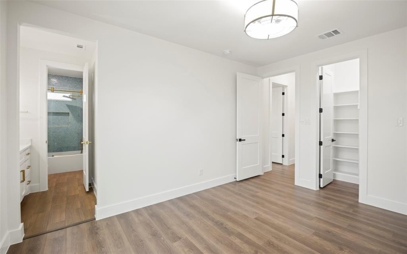 1000 Canyon Lake Road, Wills Point, TX 75169, 4 Bedrooms Bedrooms, ,3 BathroomsBathrooms,Residential,For Sale,1000 Canyon Lake Road,0,21170063