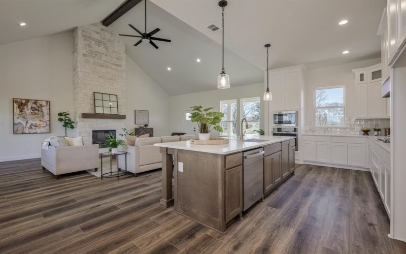 2390 County Road 1112, Farmersville, TX 75442, 4 Habitaciones Habitaciones , ,3 BañosBaños,Residential,En Venta,2390 County Road 1112,0,21170506