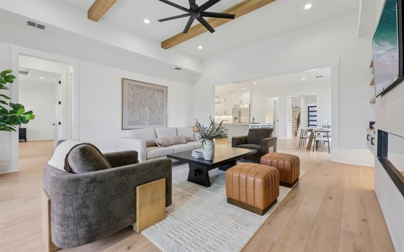 10209 Linkwood Drive, Dallas, TX 75238, 5 Bedrooms Bedrooms, ,6 BathroomsBathrooms,Residential,For Sale,10209 Linkwood Drive,0,21170756