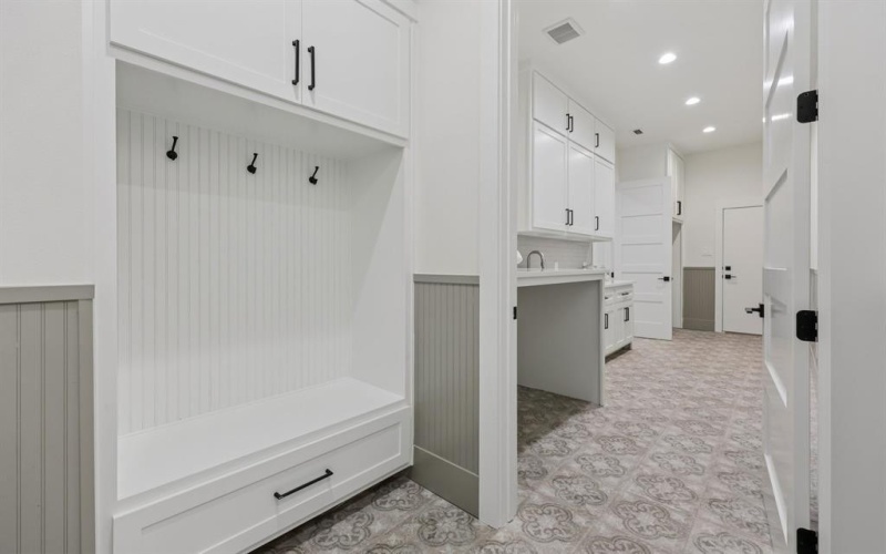 10209 Linkwood Drive, Dallas, TX 75238, 5 Bedrooms Bedrooms, ,6 BathroomsBathrooms,Residential,For Sale,10209 Linkwood Drive,0,21170756