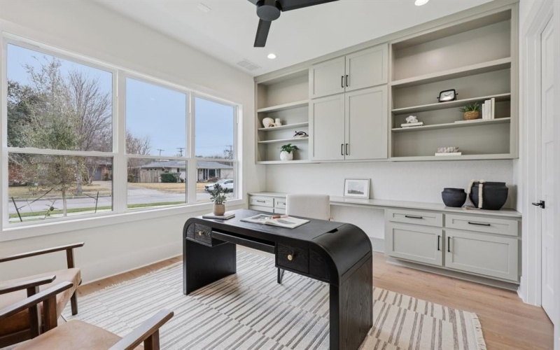 10209 Linkwood Drive, Dallas, TX 75238, 5 Bedrooms Bedrooms, ,6 BathroomsBathrooms,Residential,For Sale,10209 Linkwood Drive,0,21170756