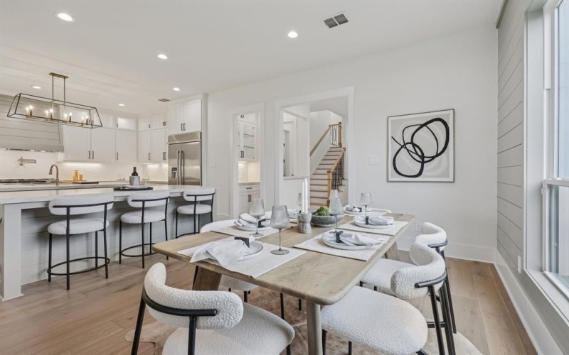 10209 Linkwood Drive, Dallas, TX 75238, 5 Bedrooms Bedrooms, ,6 BathroomsBathrooms,Residential,For Sale,10209 Linkwood Drive,0,21170756