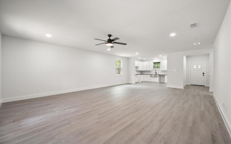 2013 Wildwood Way, Tool, TX 75143, 3 Bedrooms Bedrooms, ,2 BathroomsBathrooms,Residential,For Sale,2013 Wildwood Way,0,21170933