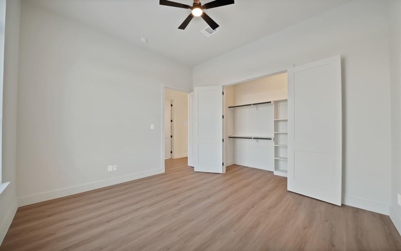 1008 Eagles Bluff Drive, Weatherford, TX 76087, 5 Bedrooms Bedrooms, ,3 BathroomsBathrooms,Residential,For Sale,1008 Eagles Bluff Drive,0,21171242