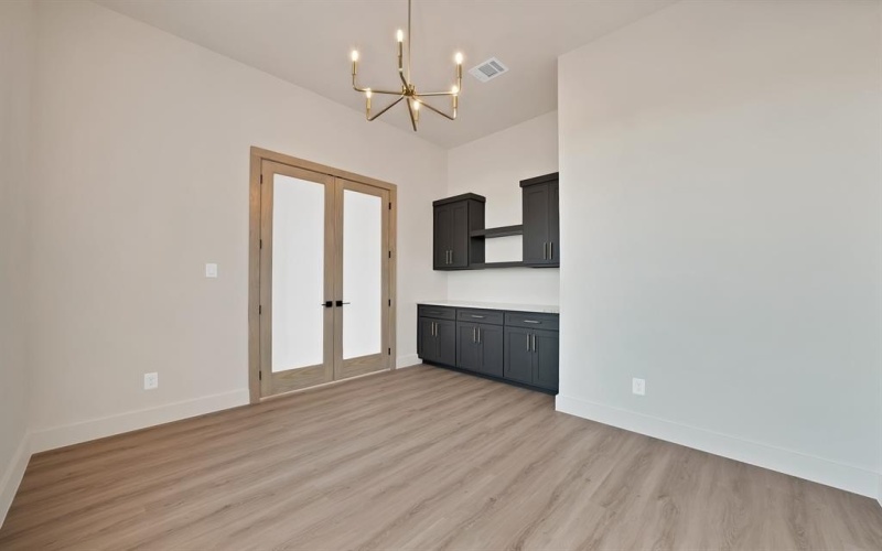 1008 Eagles Bluff Drive, Weatherford, TX 76087, 5 Bedrooms Bedrooms, ,3 BathroomsBathrooms,Residential,For Sale,1008 Eagles Bluff Drive,0,21171242