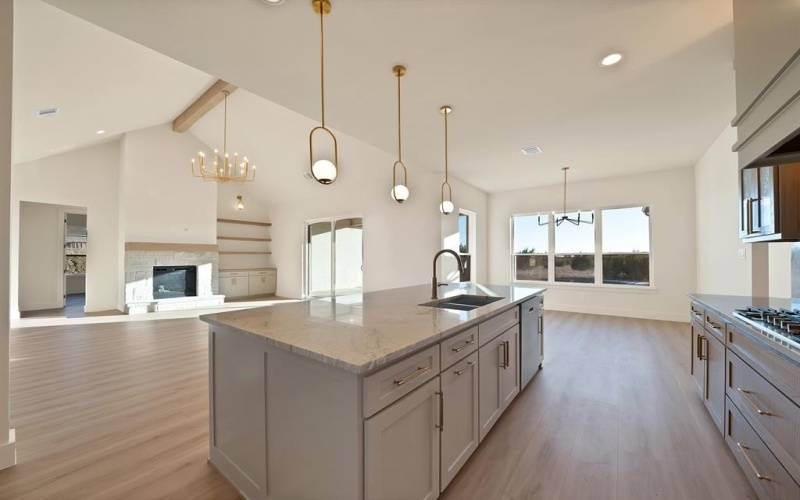 1008 Eagles Bluff Drive, Weatherford, TX 76087, 5 Bedrooms Bedrooms, ,3 BathroomsBathrooms,Residential,For Sale,1008 Eagles Bluff Drive,0,21171242