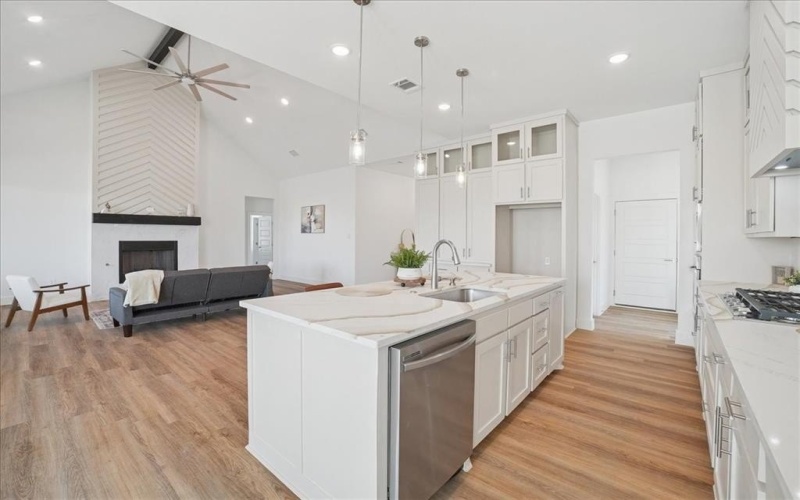 340 Slimp Bluff, Azle, TX 76020, 4 Bedrooms Bedrooms, ,3 BathroomsBathrooms,Residential,For Sale,340 Slimp Bluff,0,21171565