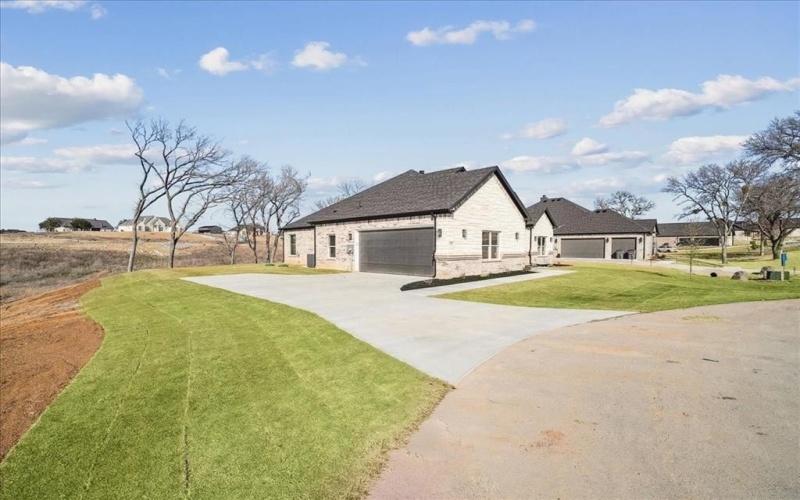 340 Slimp Bluff, Azle, TX 76020, 4 Bedrooms Bedrooms, ,3 BathroomsBathrooms,Residential,For Sale,340 Slimp Bluff,0,21171565